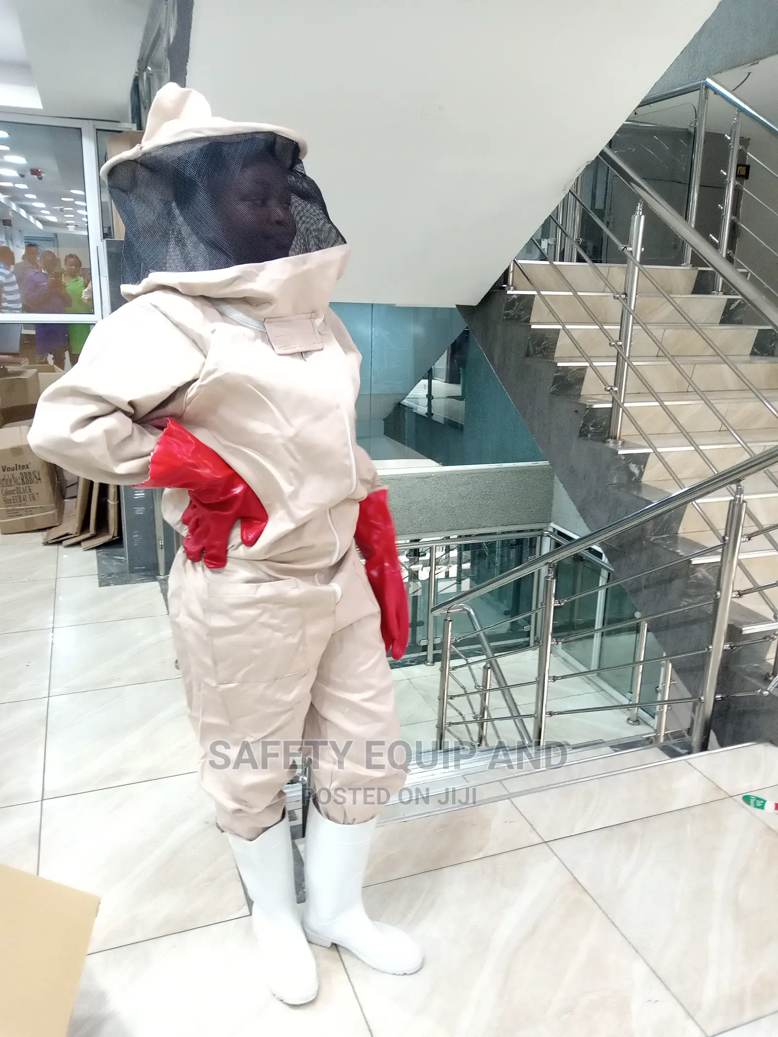 We Sell Bee Harvesting Suits