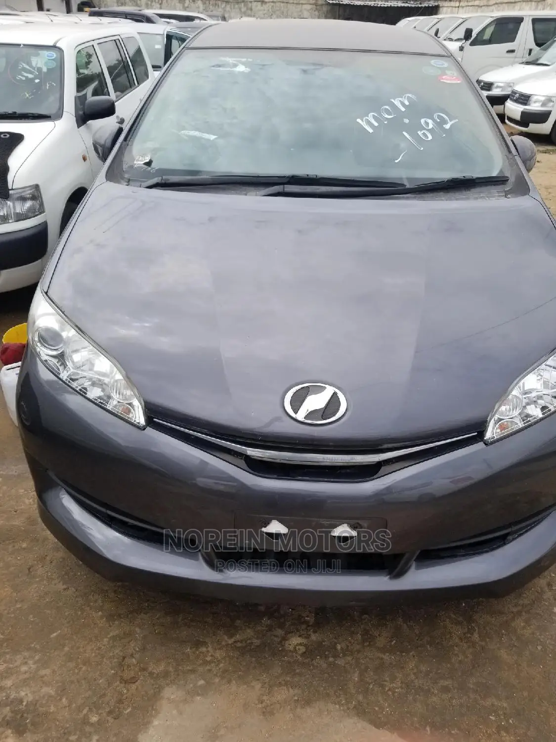 Toyota Wish 2014 Burgandy