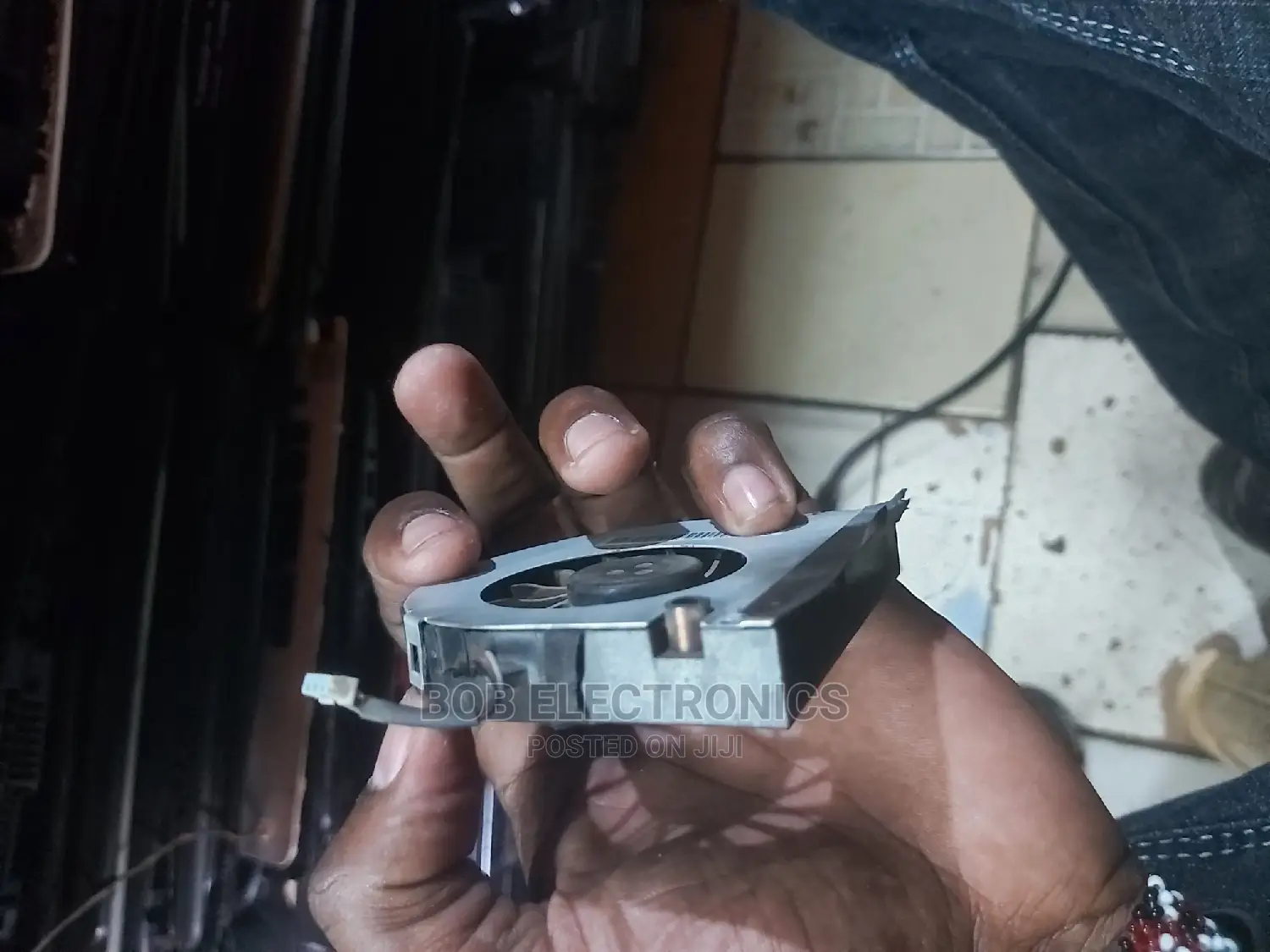 Cooling Fans Laptop Fans (Affordable Price)