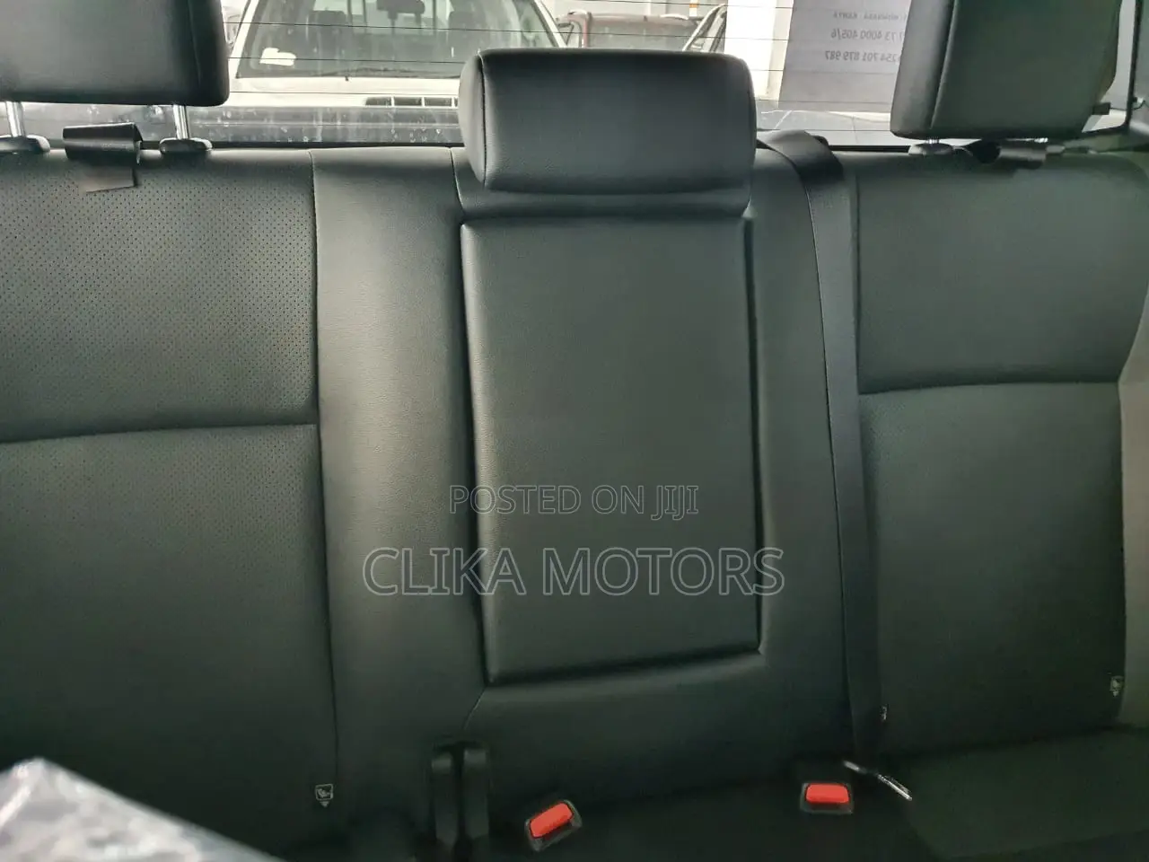 Toyota Hilux 2021 Black