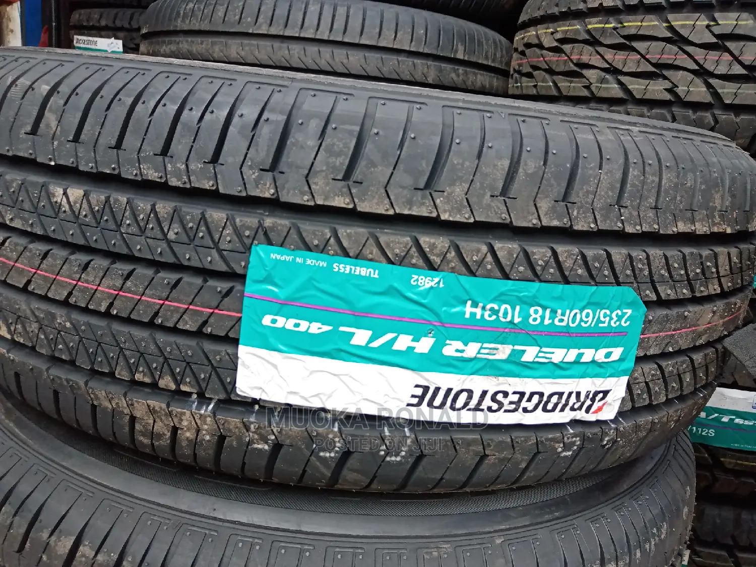 235/60r18 BRIDGESTONE TYRE (DUELER H/L 400) Made in Japan