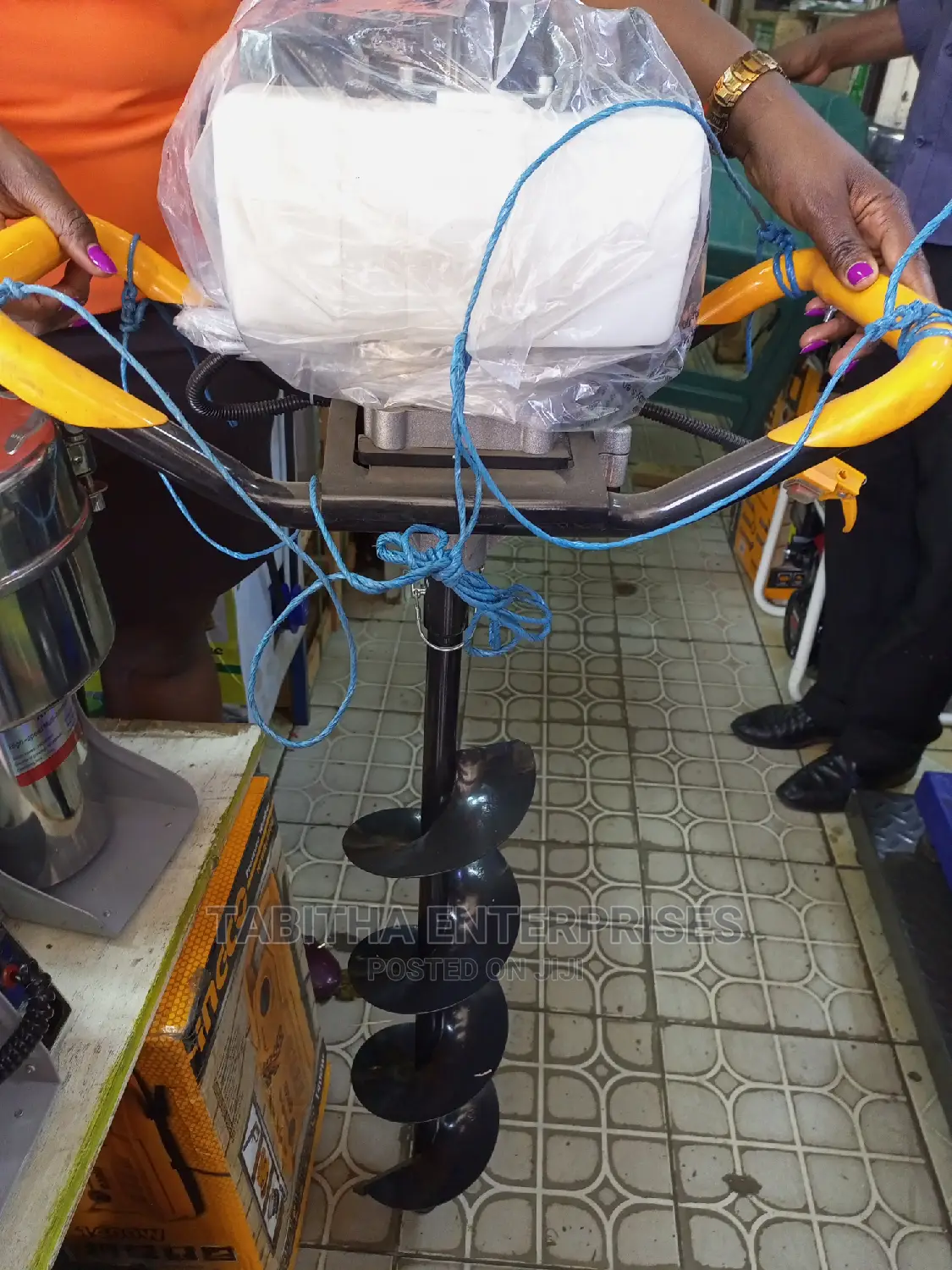 Ingco Earth Auger