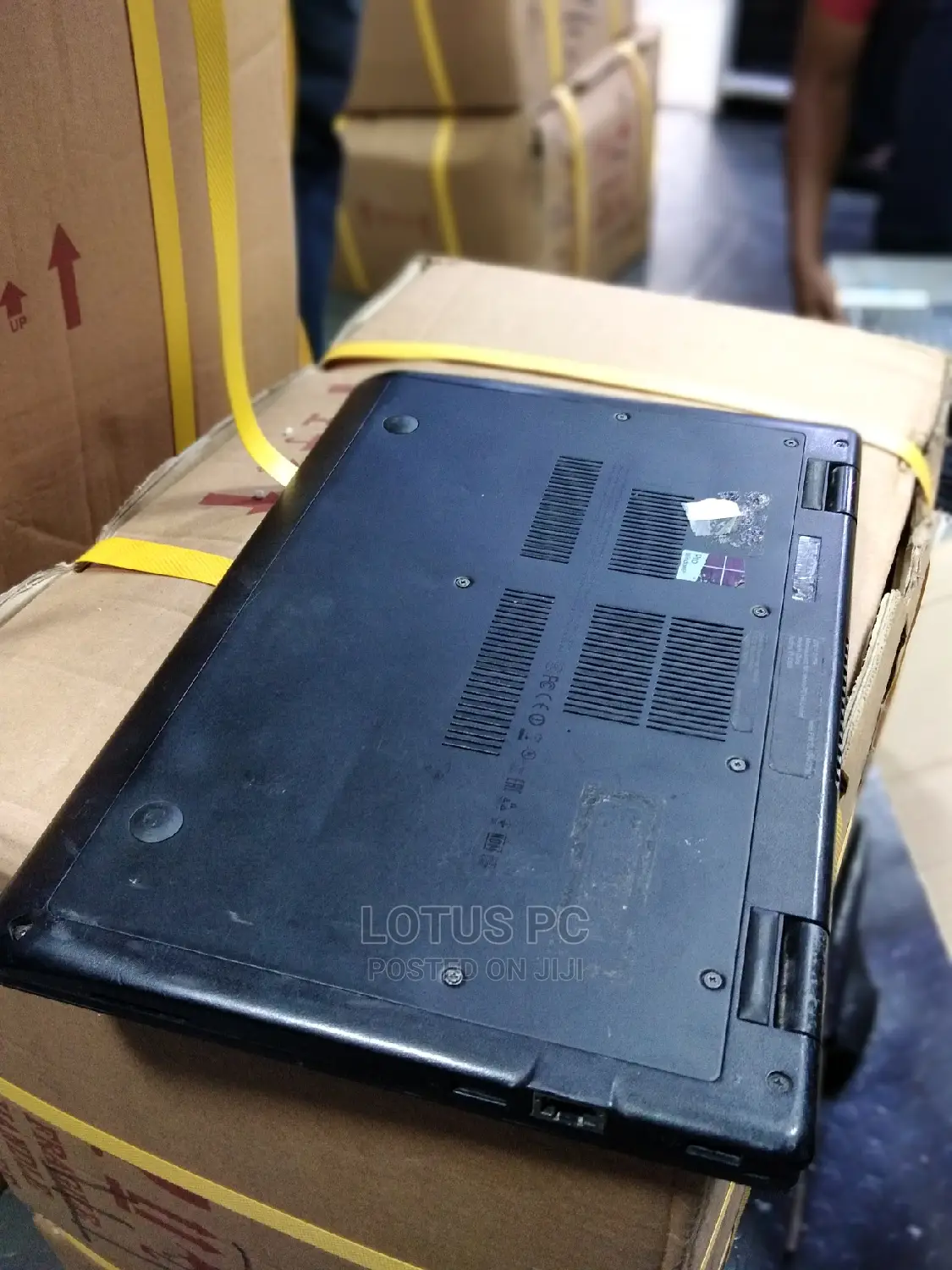 Laptop Lenovo Yoga 3 4GB Intel Celeron SSD 128GB