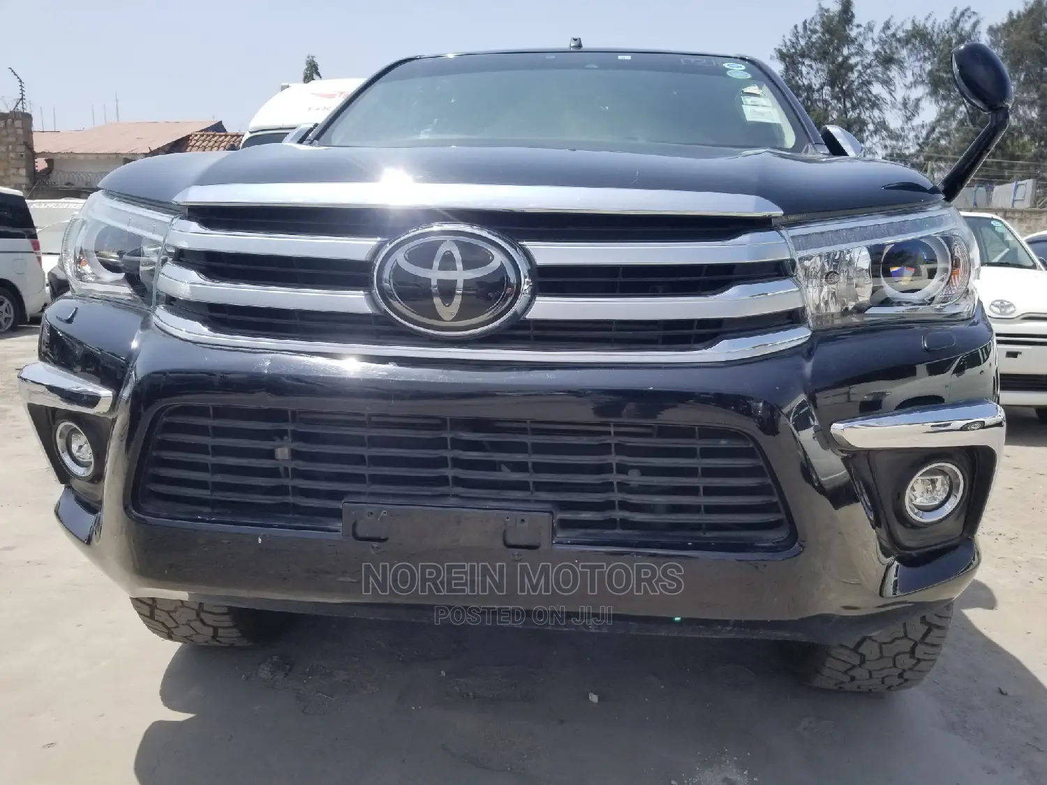 Toyota Hilux 2015 Black