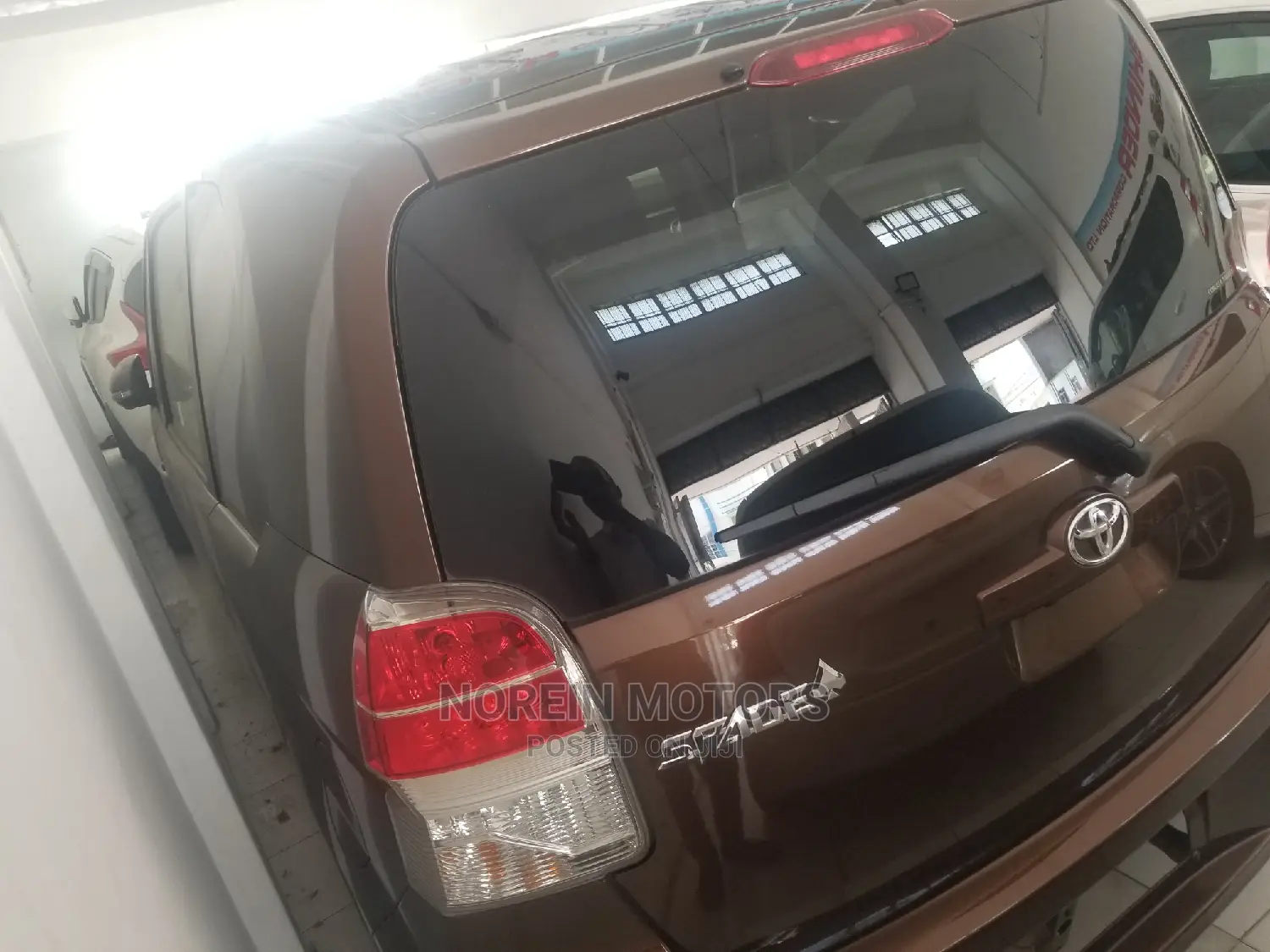 Toyota Spade 2014 1.5 Brown