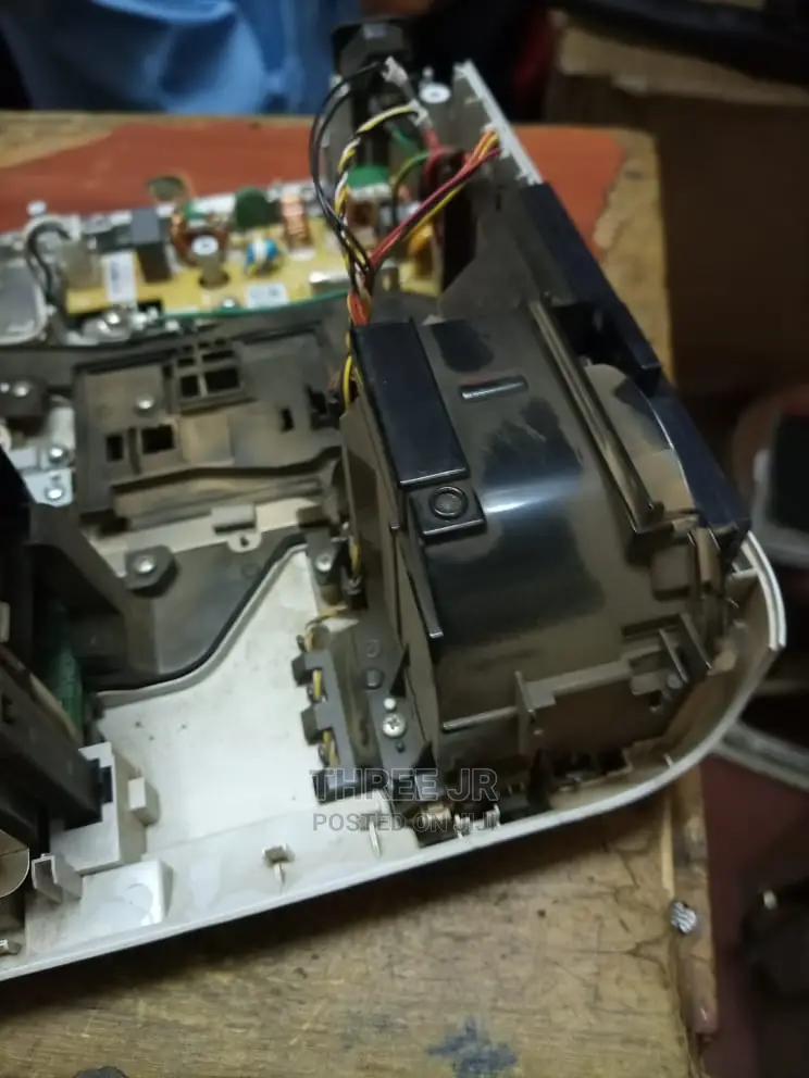 Projector Repairs Available Reach To Us