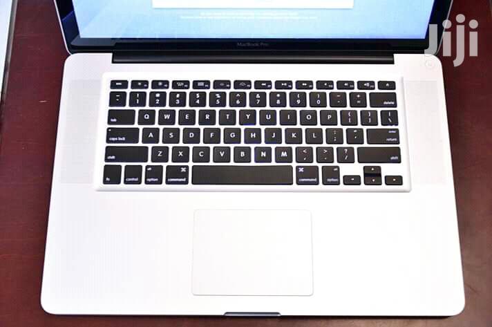 Laptop Apple MacBook Pro 4GB Intel Core i5 HDD 500GB