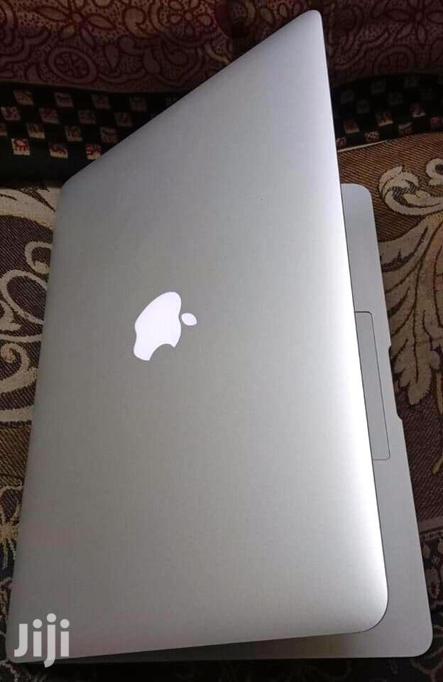 Laptop Apple MacBook Pro 4GB Intel Core i5 HDD 500GB