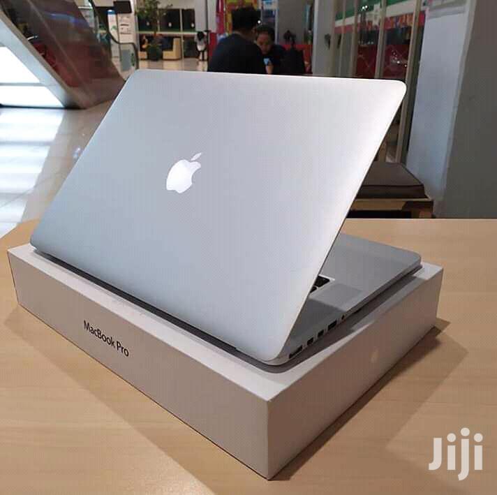 Laptop Apple MacBook Pro 4GB Intel Core i5 HDD 500GB