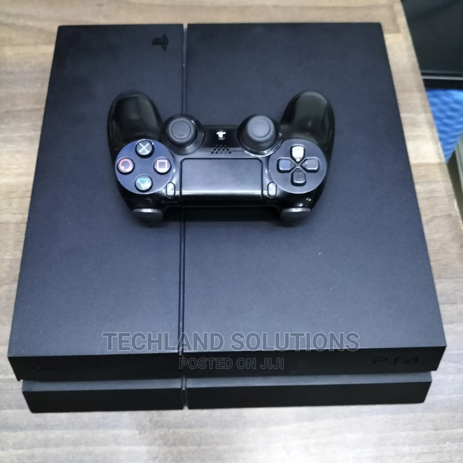 Playstation 4 Chipped Standard