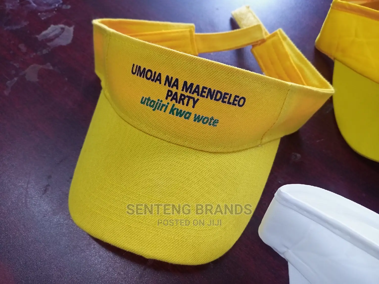 Caps Printed