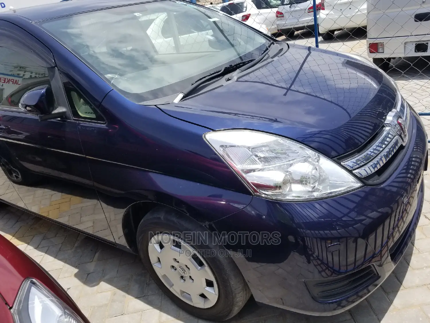 Toyota ISIS 1.8 L G-Edition 2WD 2014 Blue