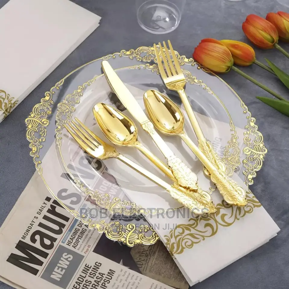 Acrylic Charger Plate With Gold Finishing