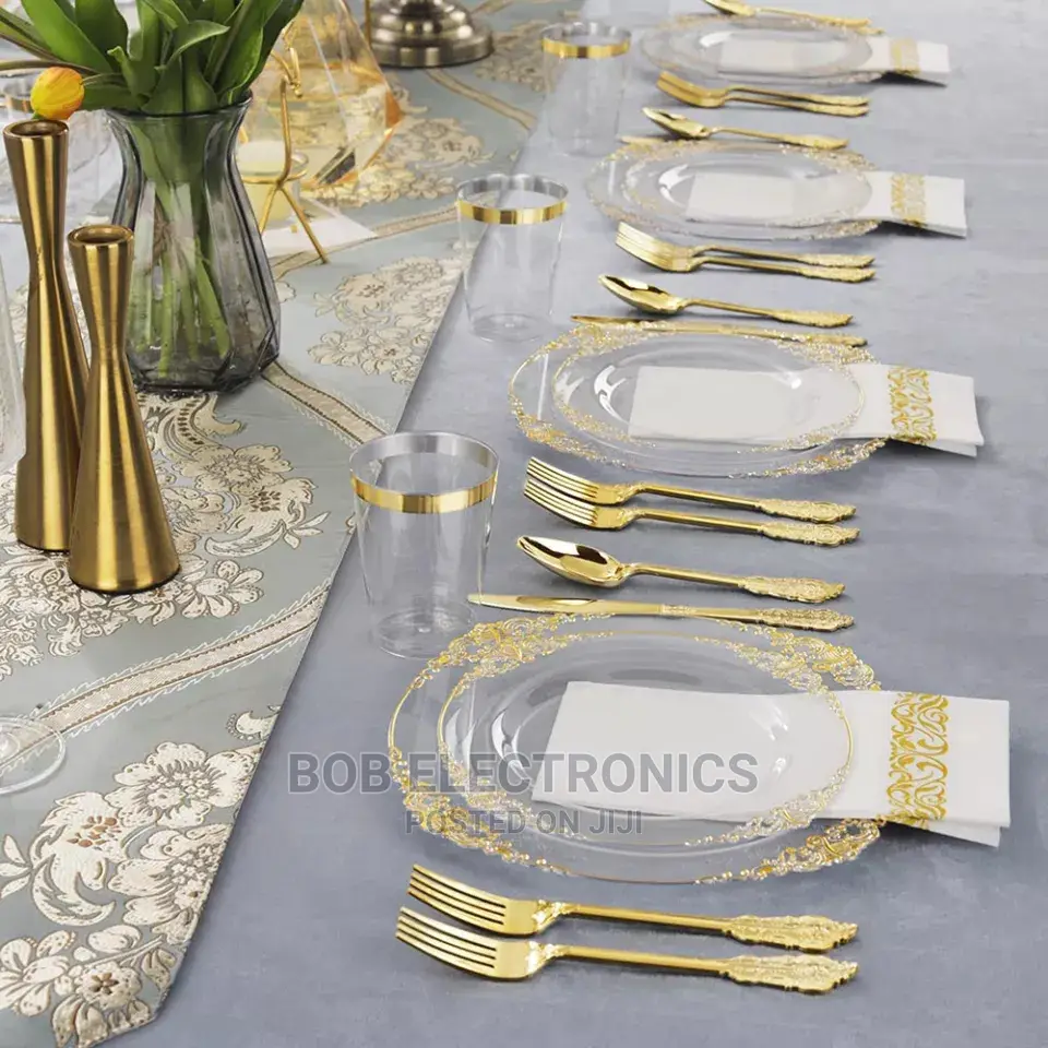 Acrylic Charger Plate With Gold Finishing