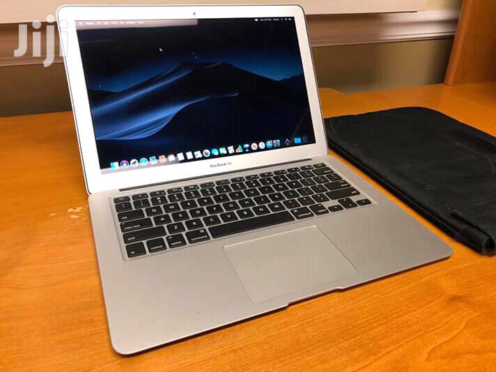 Laptop Apple MacBook Air 8GB Intel Core i5 SSD 256GB