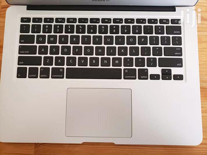Laptop Apple MacBook Air 8GB Intel Core i5 SSD 256GB