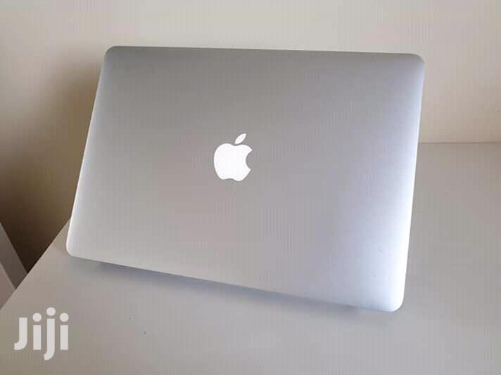 Laptop Apple MacBook Air 8GB Intel Core i5 SSD 256GB