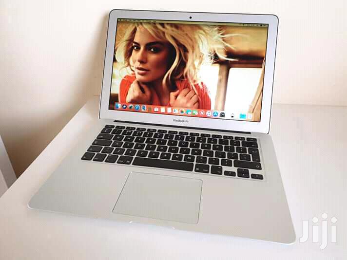 Laptop Apple MacBook Air 8GB Intel Core i5 SSD 256GB