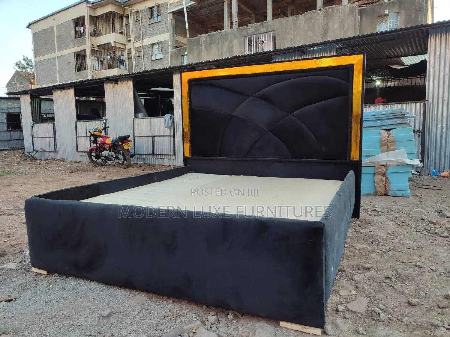 6/6 Modern Bed.