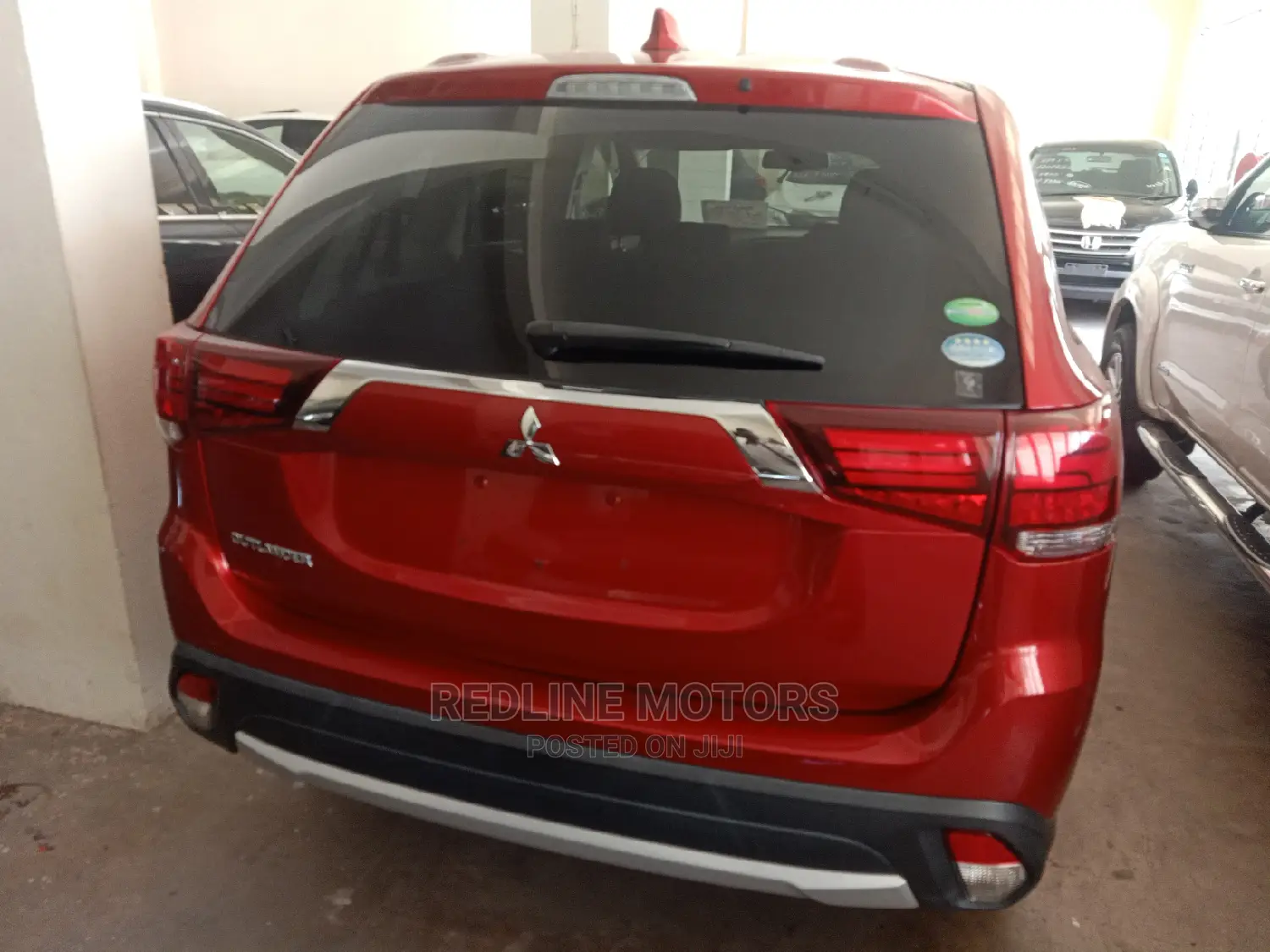 Mitsubishi Outlander 2016 Red
