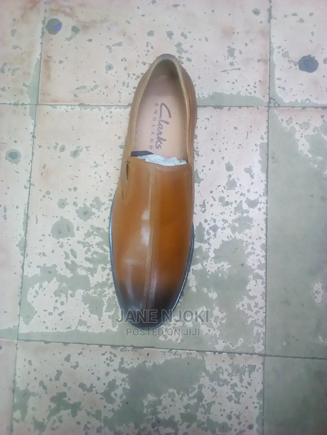 Cracks Shoe
