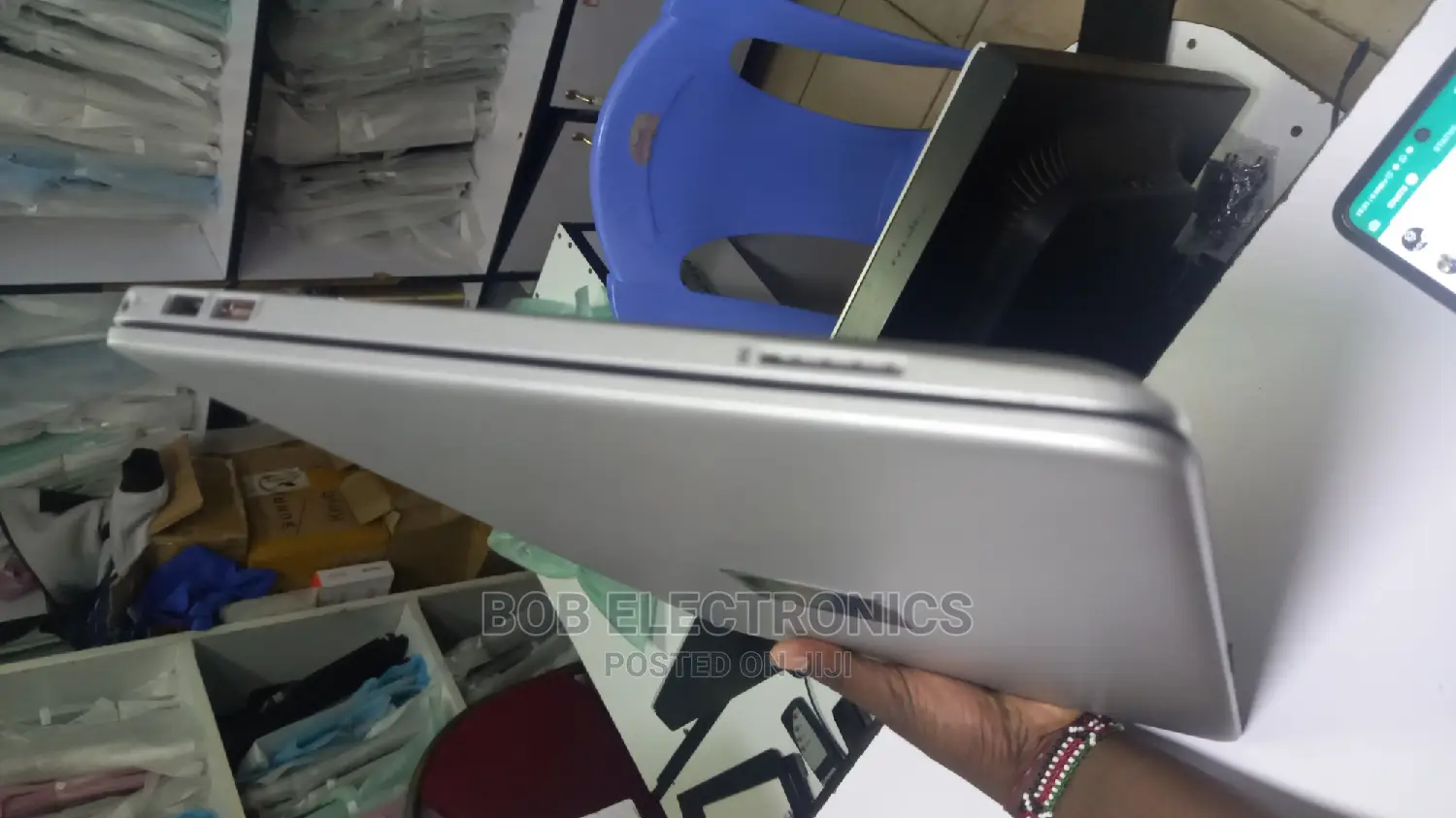Laptop HP 550 4GB AMD 500GB