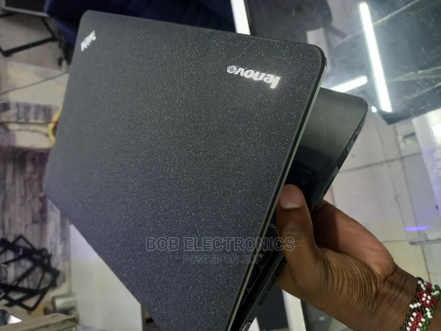 Laptop Lenovo ThinkPad X131e 4GB Intel Core I3 320GB