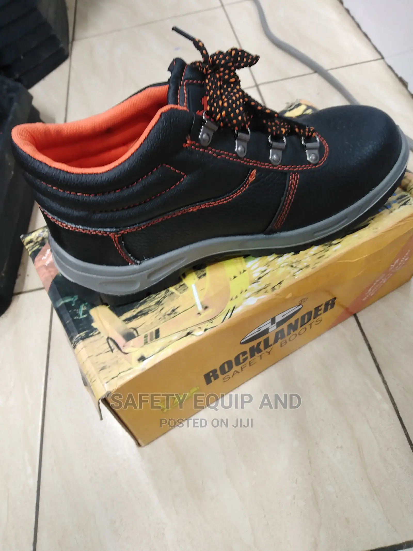 Rocklander Perfomance Footwear