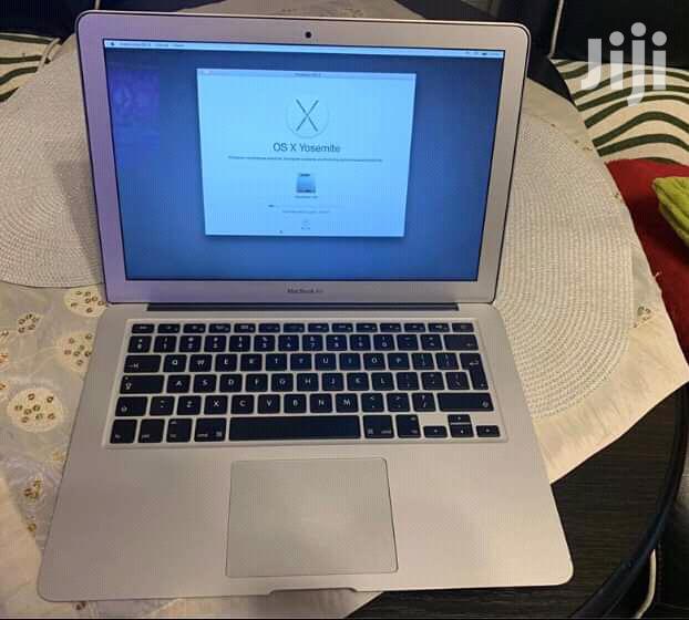 Laptop Apple MacBook Air 8GB Intel Core i5 SSD 256GB