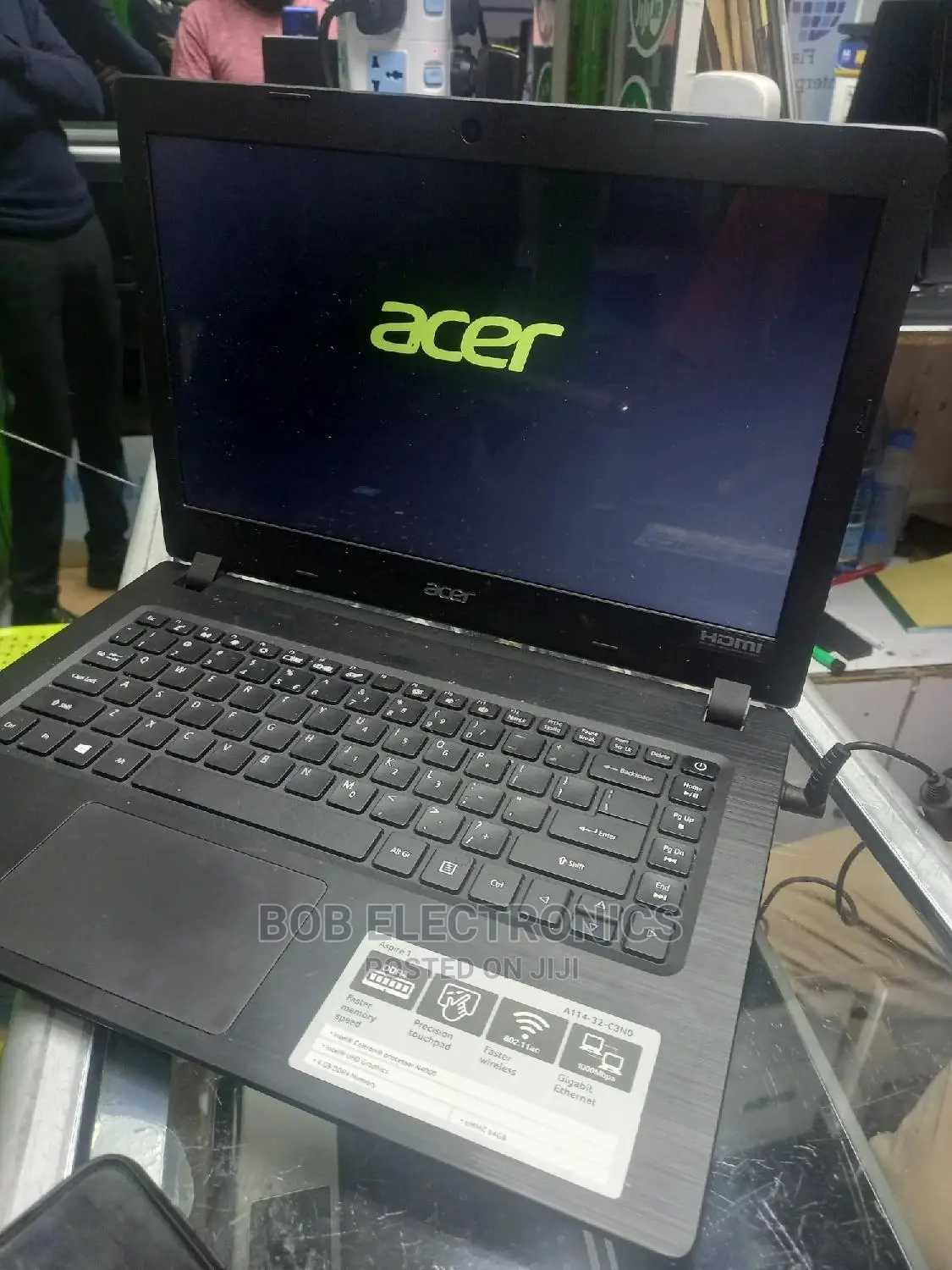 Laptop HP 15-F272wm 4GB AMD A4 320GB
