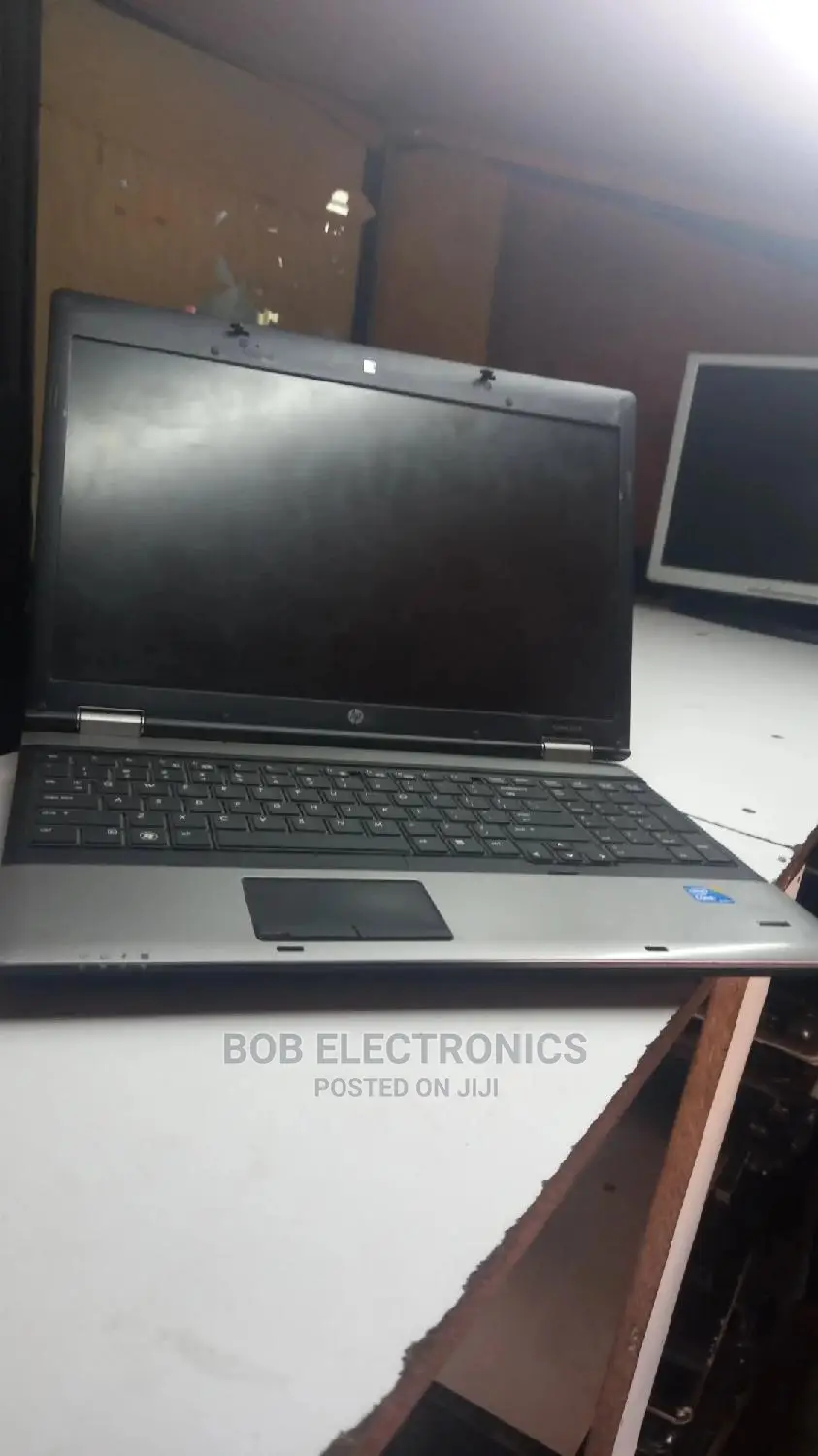 Laptop HP 14-Dq1088wm 4GB Intel Pentium 320GB