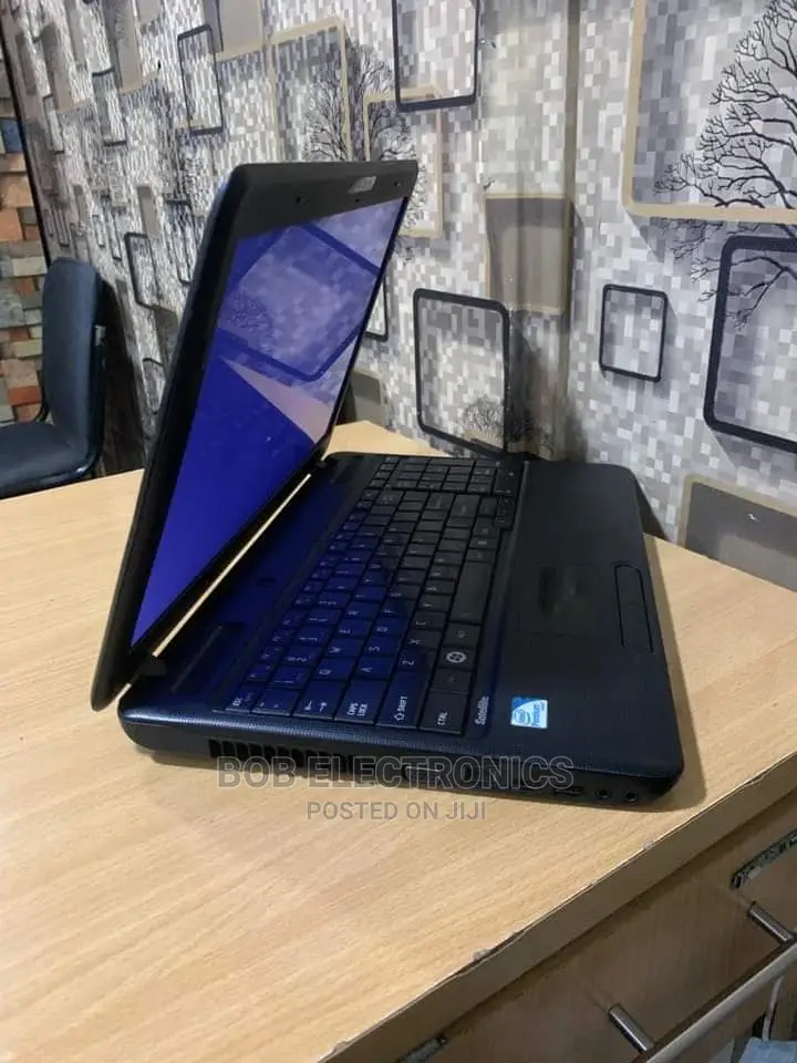 Laptop Lenovo 4GB Intel Pentium 320GB