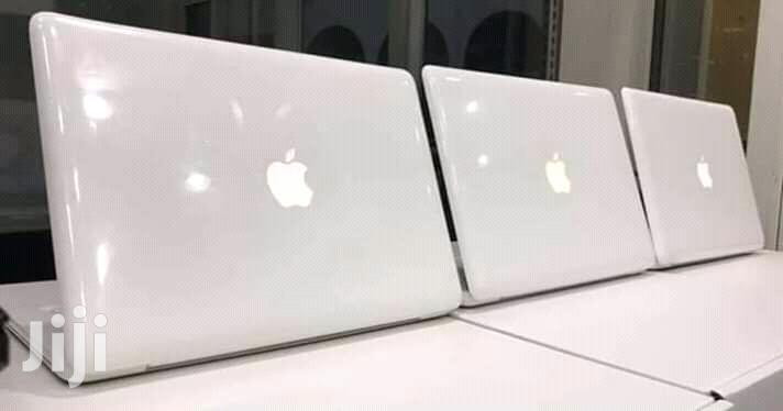 Laptop Apple MacBook 4GB Intel Core 2 Duo HDD 320GB
