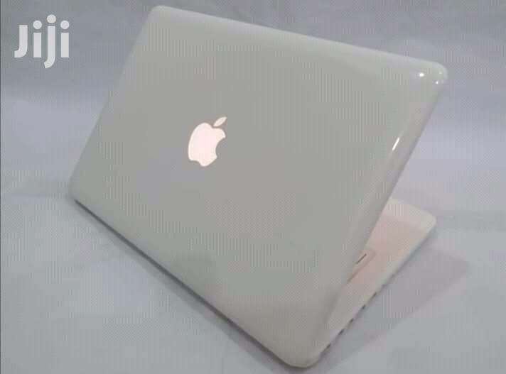 Laptop Apple MacBook 4GB Intel Core 2 Duo HDD 320GB