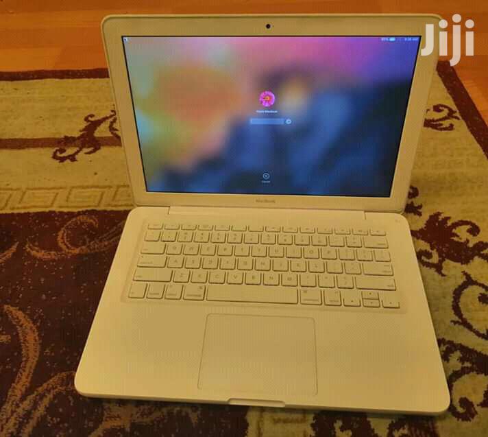 Laptop Apple MacBook 4GB Intel Core 2 Duo HDD 250GB