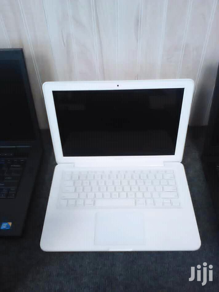 Laptop Apple MacBook 4GB Intel Core 2 Duo HDD 250GB