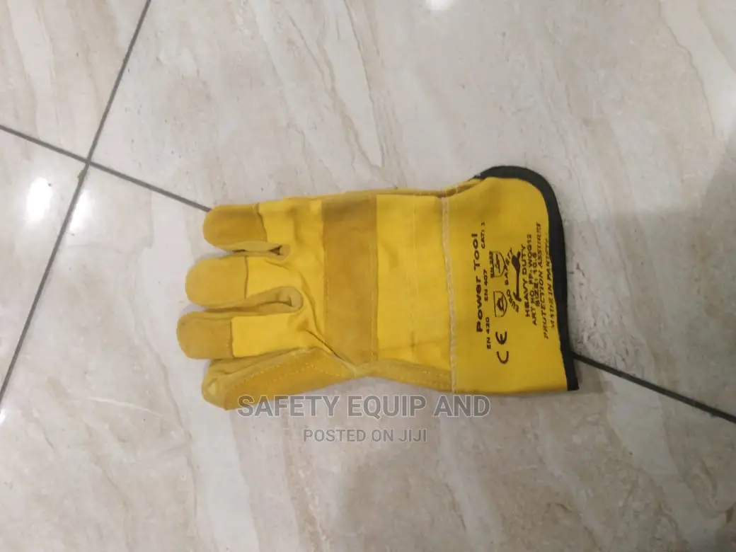 Approved Short Leather Gloves