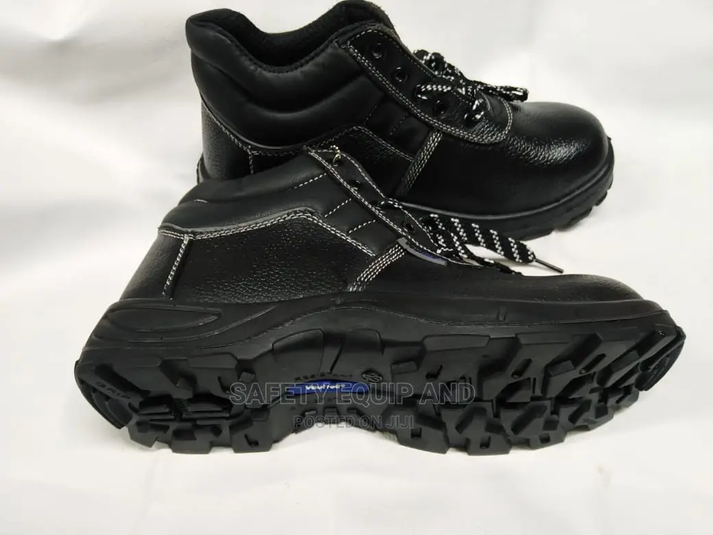 Vaultex Safety Boots/Imported