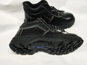 Vaultex Safety Boots/Imported