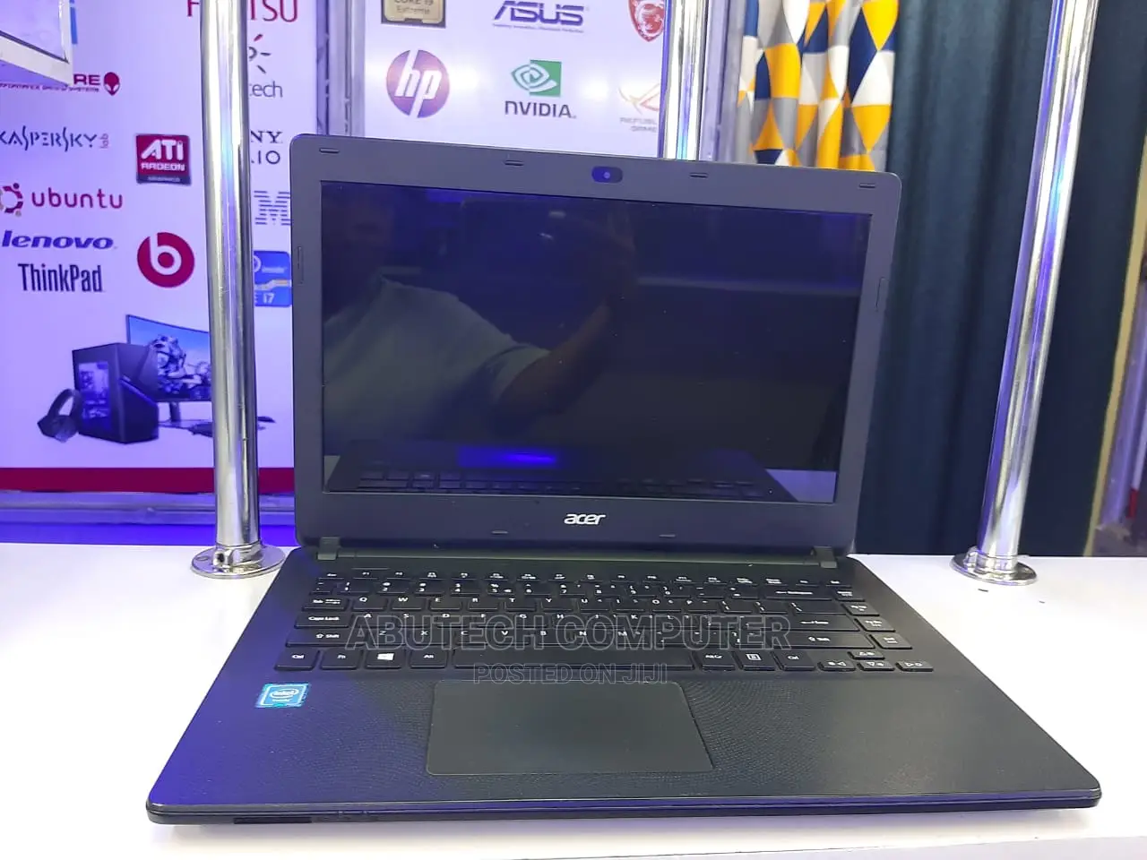 Laptop Acer Aspire ES1-431 4GB Intel Pentium HDD 500GB