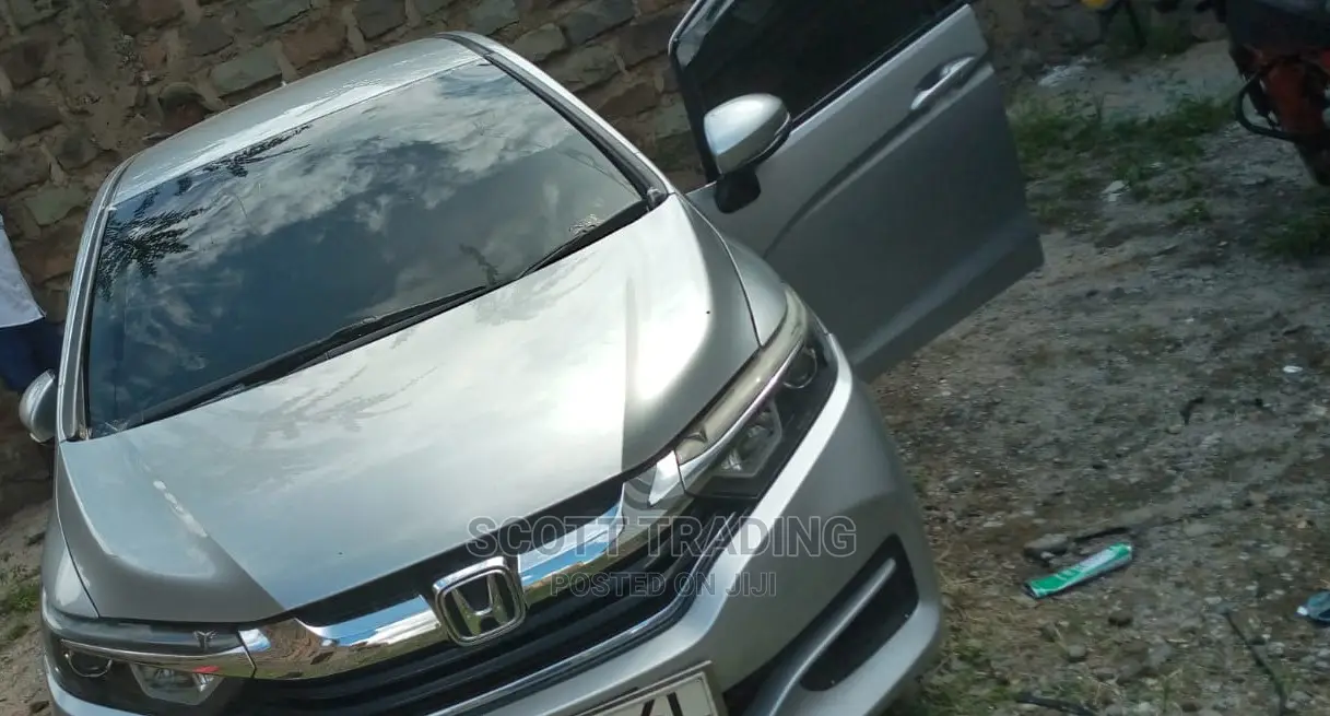 Honda Shuttle 2015 Front Windscreen