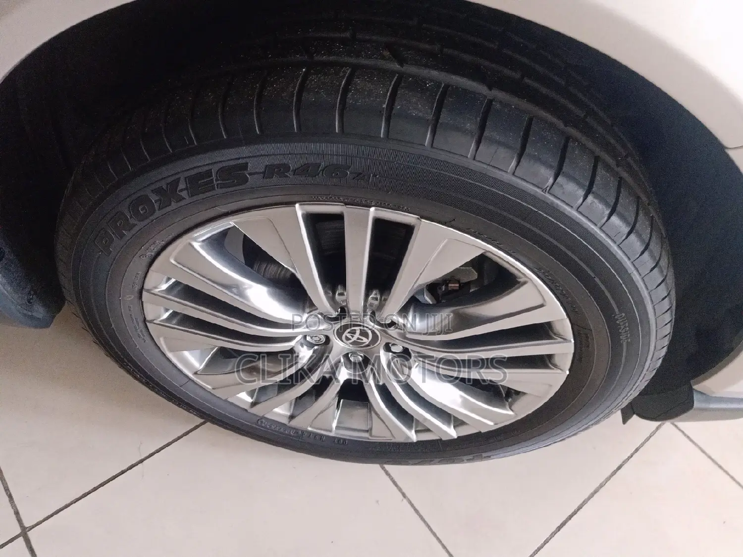 Toyota Harrier 2.0 4WD 2020 Gray