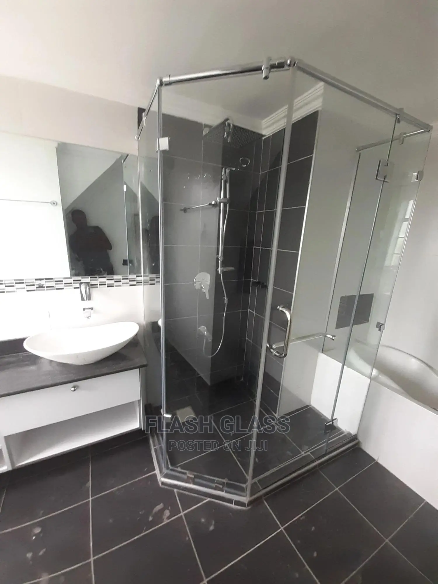 Customized Shower Cubicle