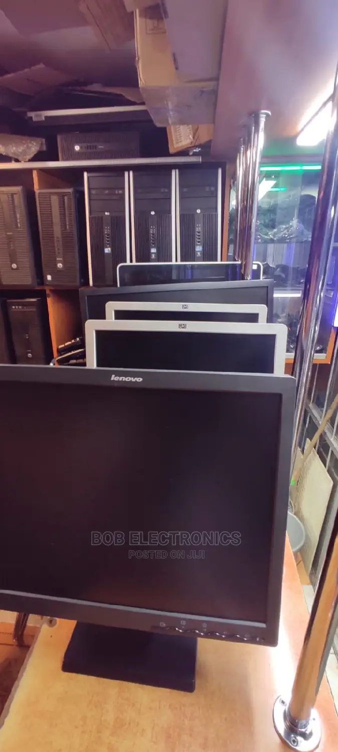 TFT Monitors Clearance Sale Offer