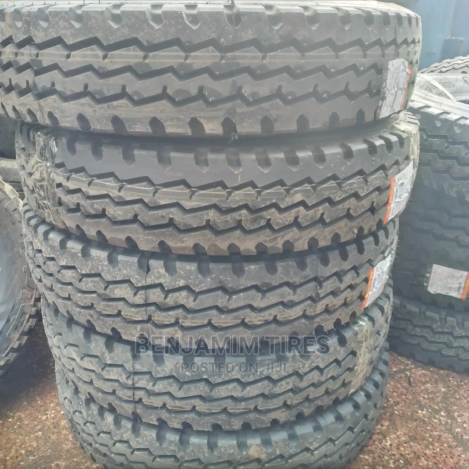 Roadshine Tires Sizee 9.00R20 Tubetype.