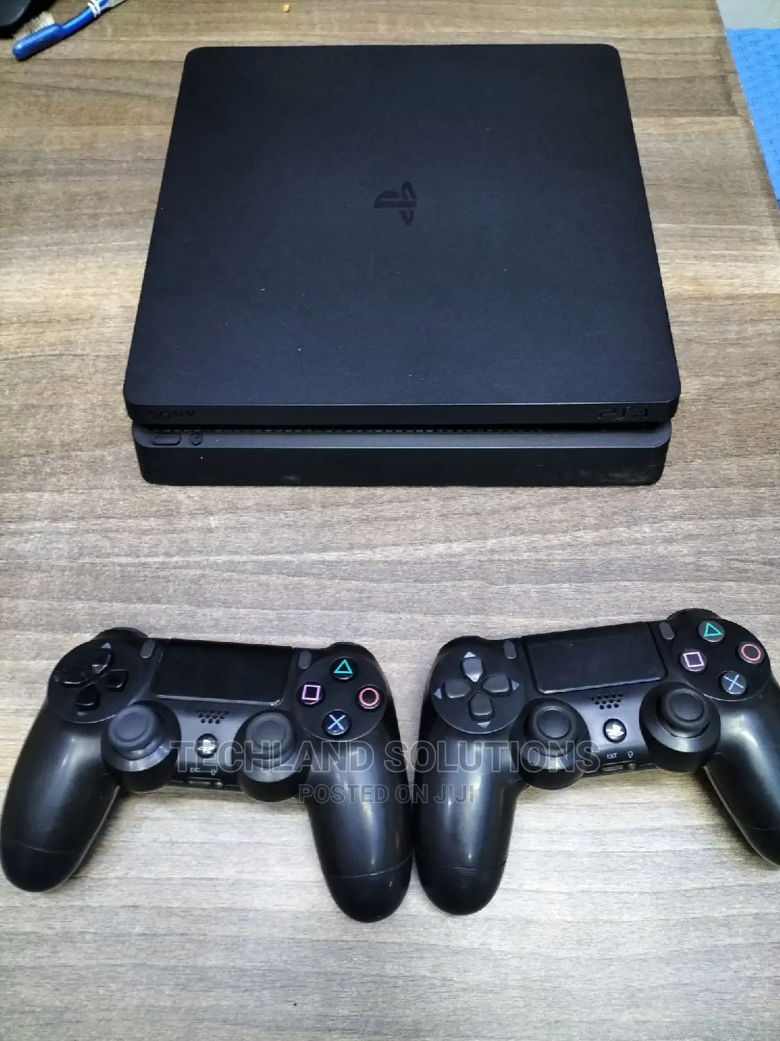 SONY Playstation 4 ,2pads
