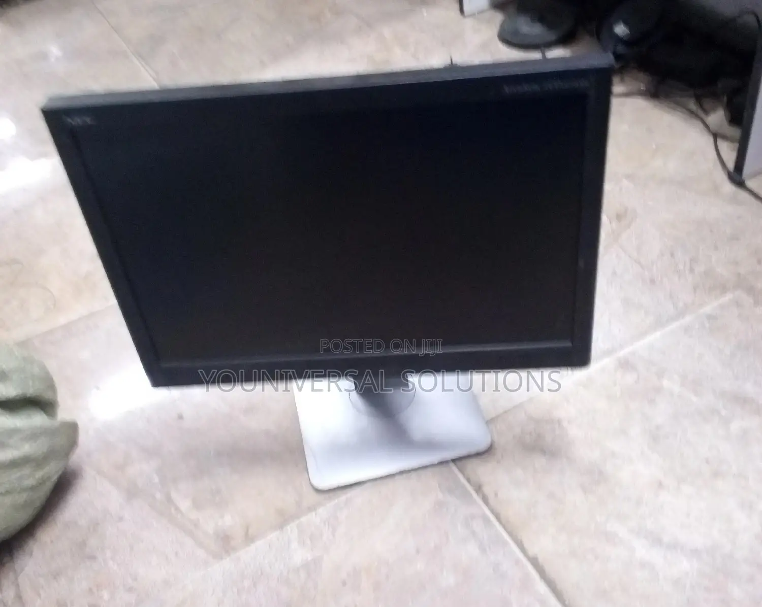 Refurbished 17 Inches Desktop Monitor.