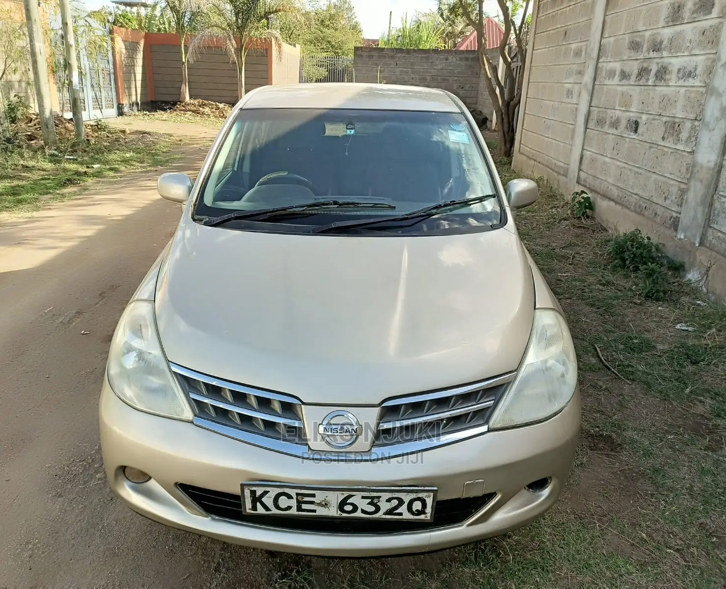 Nissan Tiida 2008 Gold