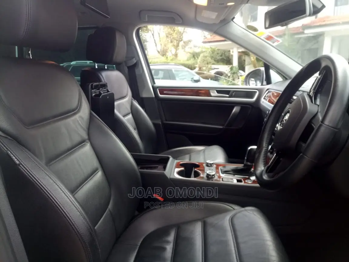 Volkswagen Touareg Hybrid 2013 Silver