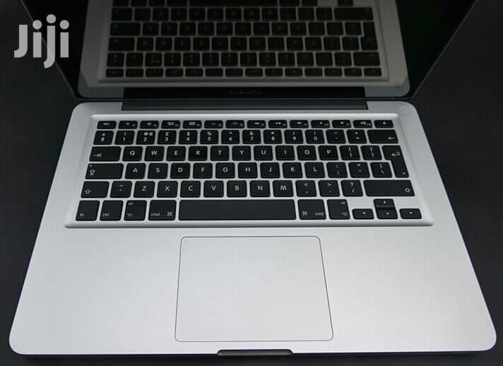 Laptop Apple MacBook Pro 4GB Intel Core i5 HDD 500GB